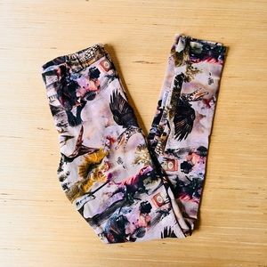 GUGGUU Finnish Brand Dinosaur Printed Leggings Size 10